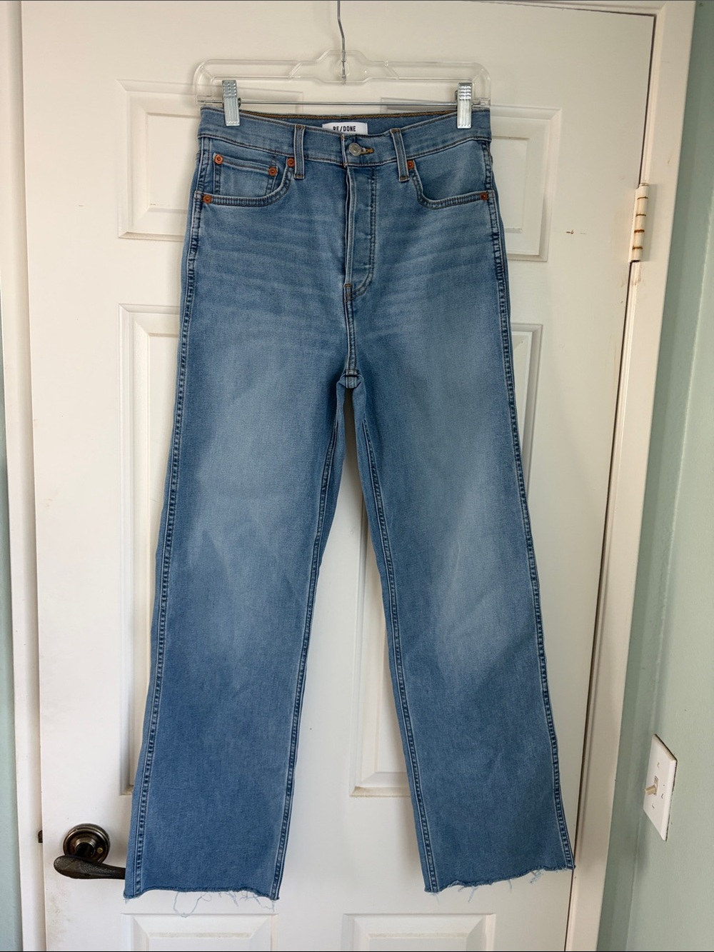 Re/Done Women’s 90’s Loose Light Blue Straight Jeans